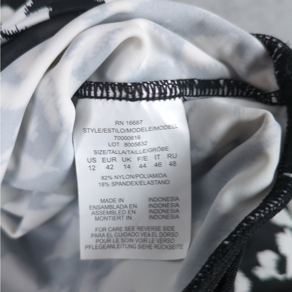 🎅🏻 3/$50 👯‍♀️Host Pick⚡️(Macy’s) Swim Solutions Printed Flyaway Tankini Top - Picture 9 of 10